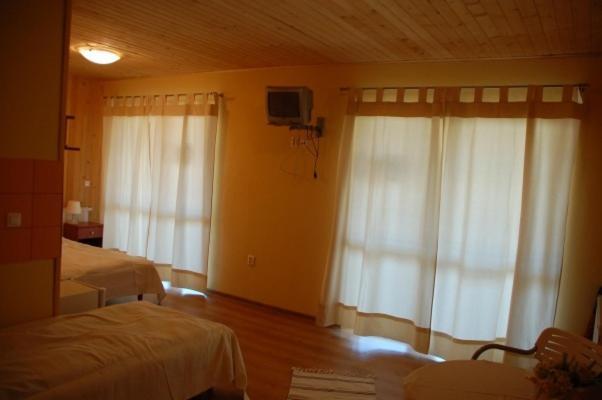 Bed & Breakfast Willa Debki